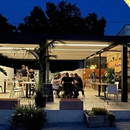 Кемпинг Mobil A - 2 - Api-1-52-732 Борм-ле-Мимоза