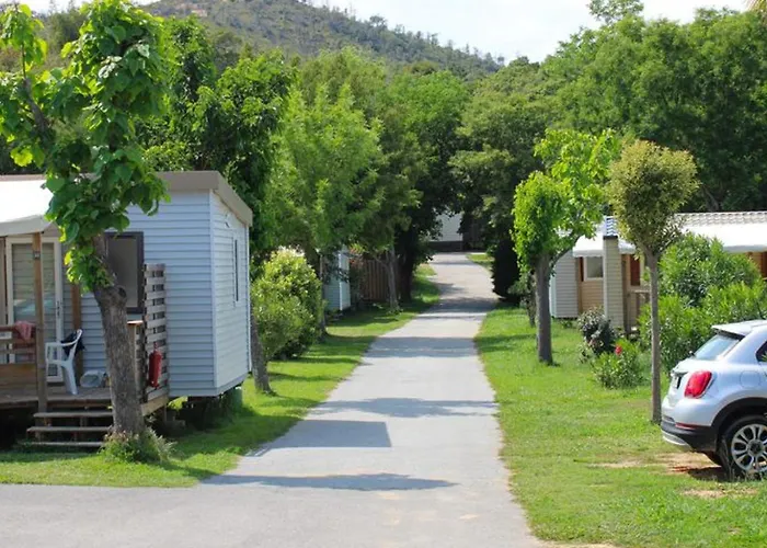 Mobil A - 2 - Api-1-52-732 * Борм-ле-Мимоза